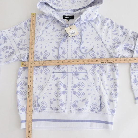 SER.O.YA Foster Hoodie Pullover Sweater White & Purple Floral  M NWT - Picture 3 of 14